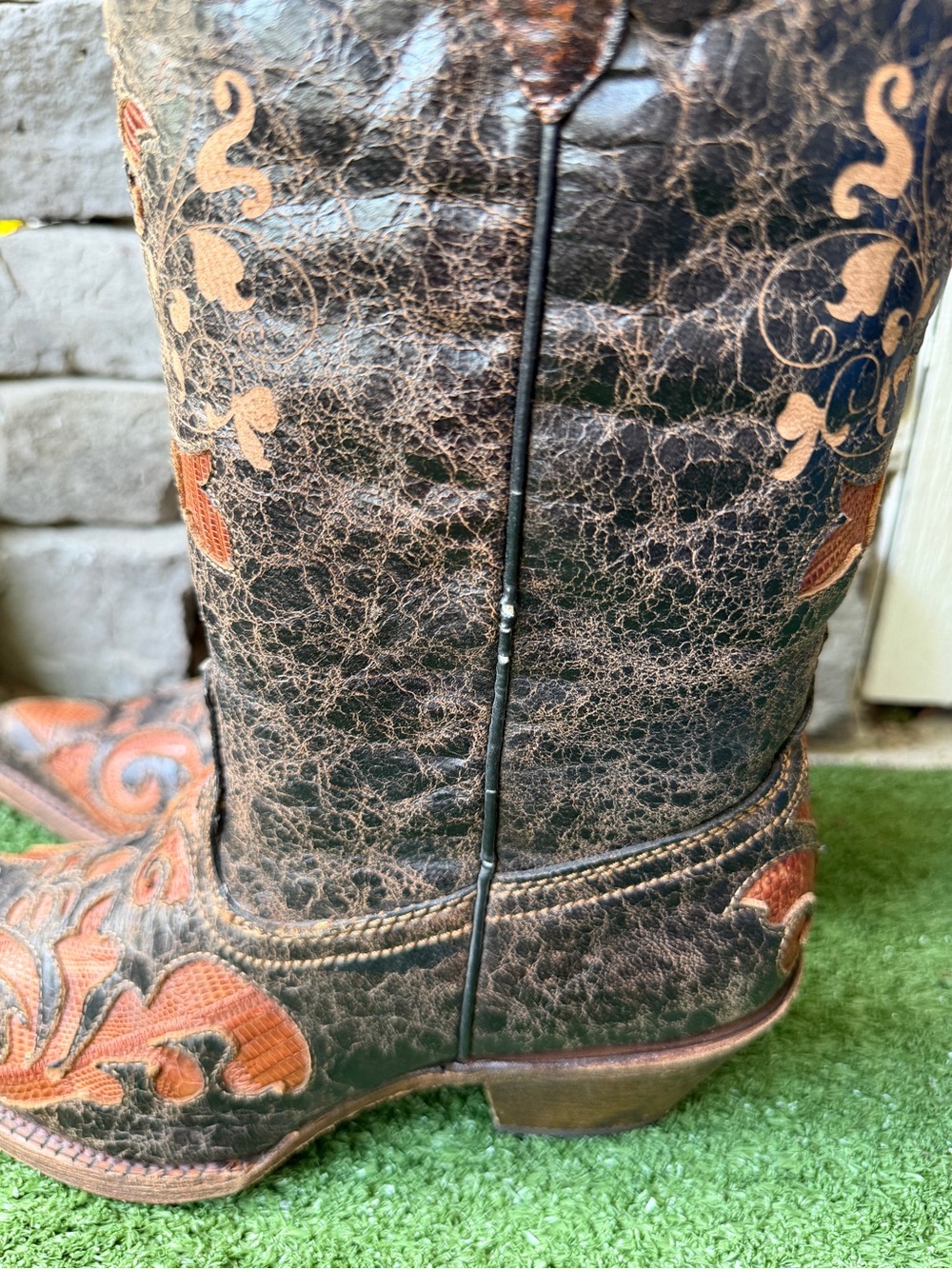 Corral Vintage Distressed Genuine Goat Skin Women’s Boots - Picture 10 of 14
